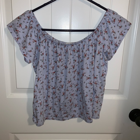 Garage Tops - Off the shoulder cropped shirt